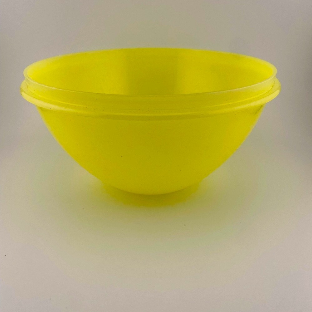 Round Yellow Wonderlier Bowl, 235-21 by Tupperware, No Lid